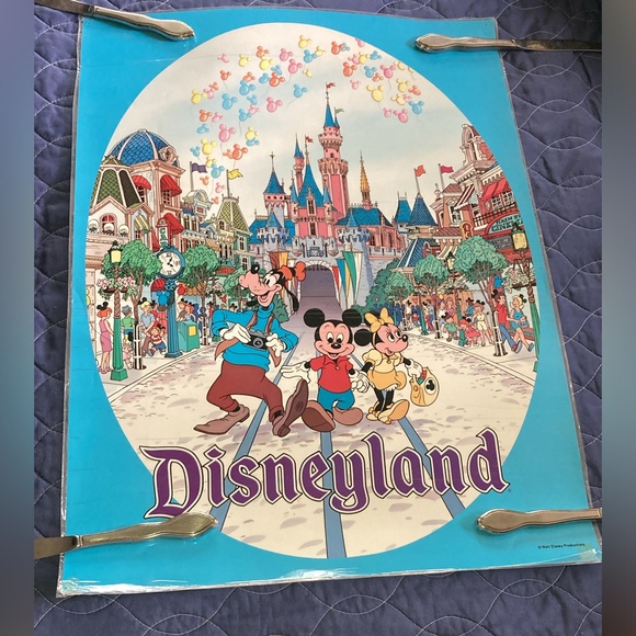 1980’s DISNEYLAND POSTER MAIN STREET, CINDERELLA’S CASTLE, GOOFY, MICKEY, MINNIE - Picture 1 of 15